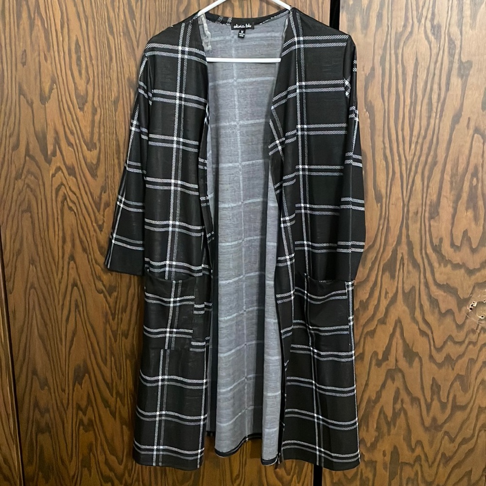 Olivia blu- black cardigan